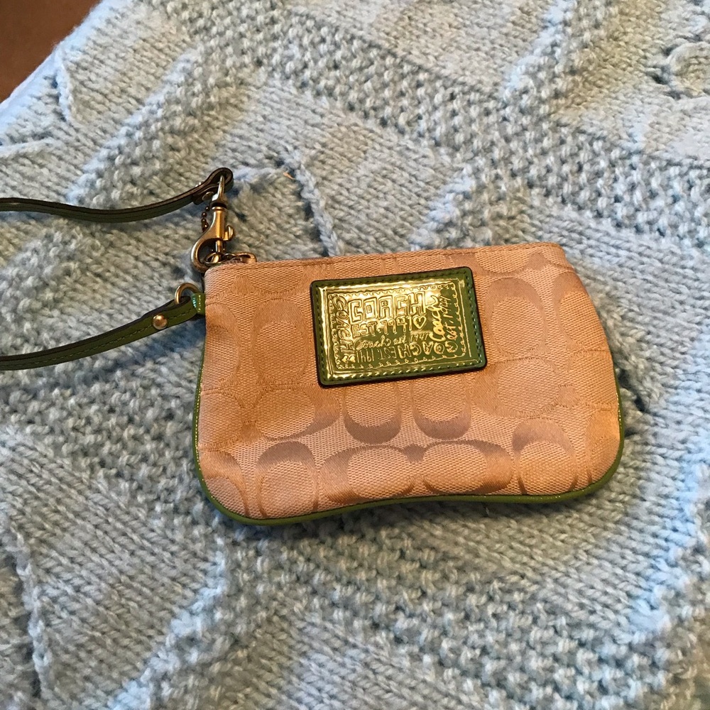 Coach poppy wristlet